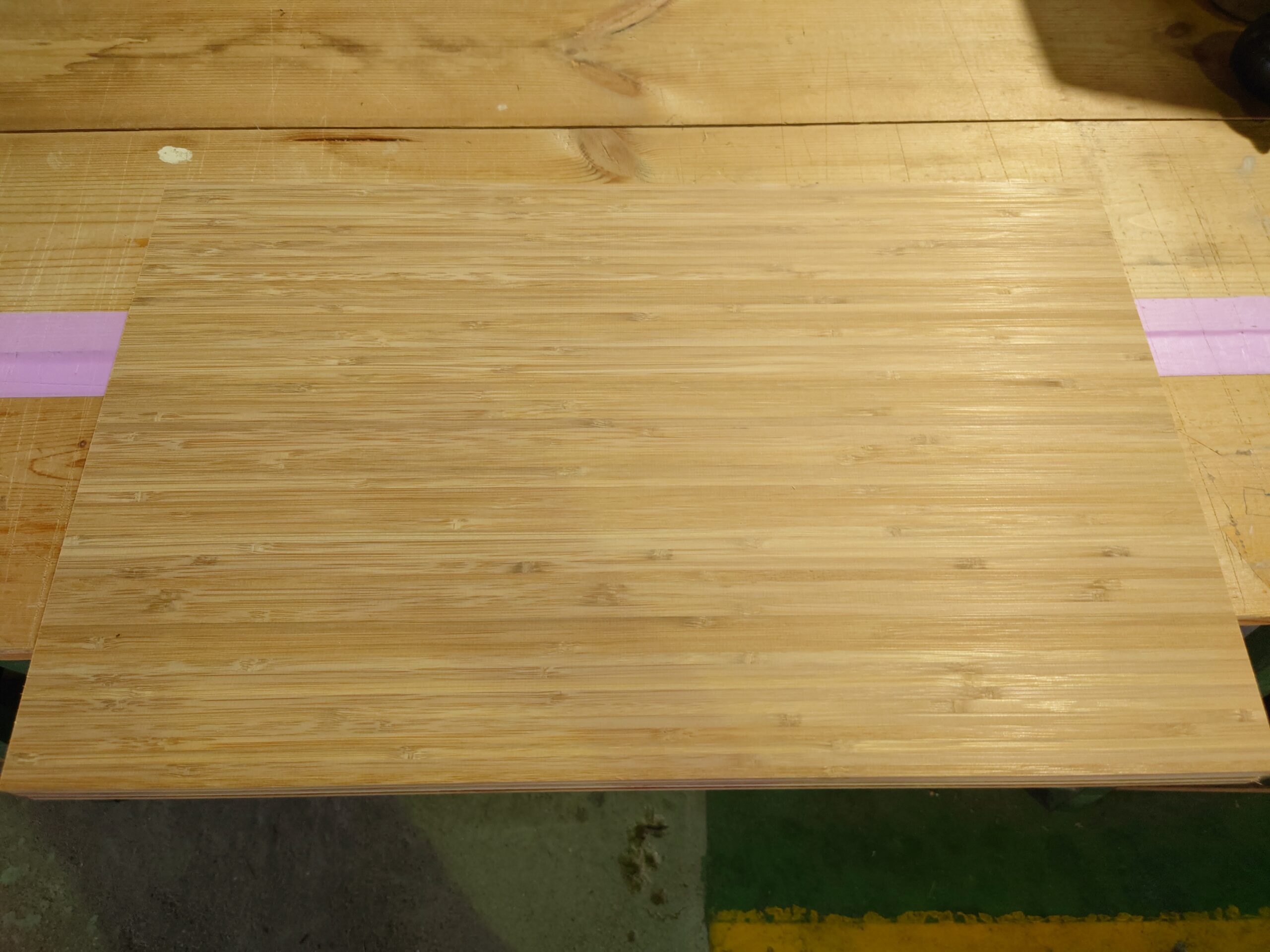竹集成材で挽き板の製作をしました